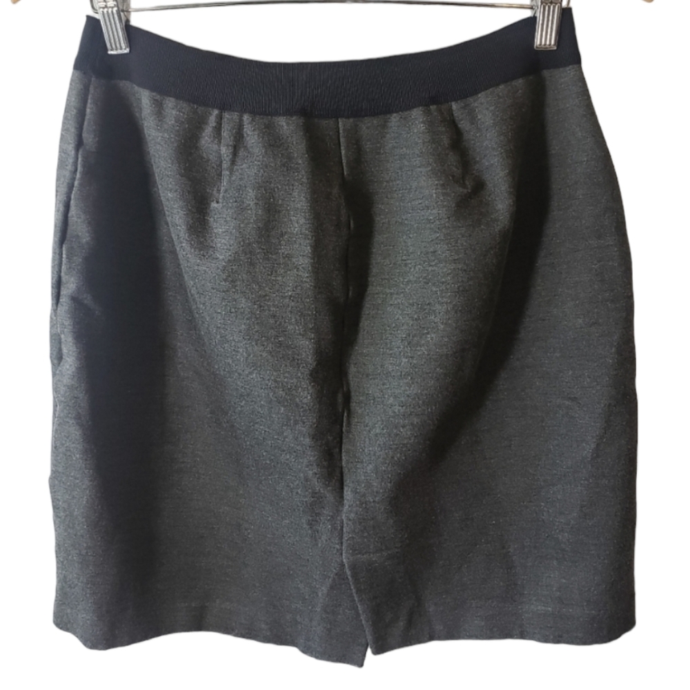 Tahari Women's Skirt Gray Pull On Mini Size Meduim Minimalist - Picture 3 of 9